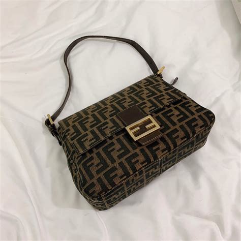 fendi mamma baguette vintage